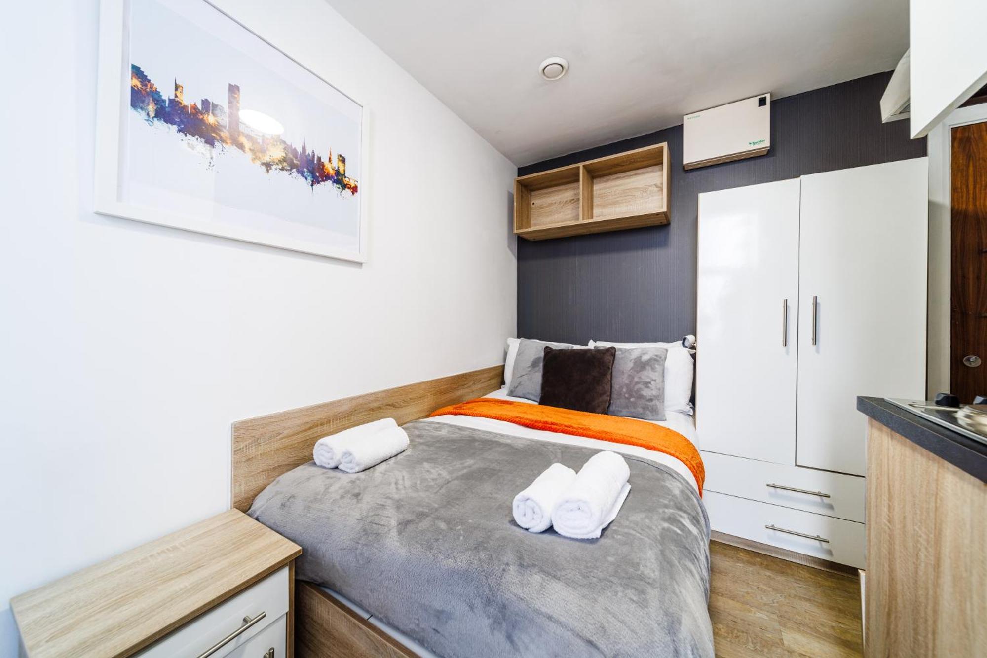 Alexandra House-Apartments *